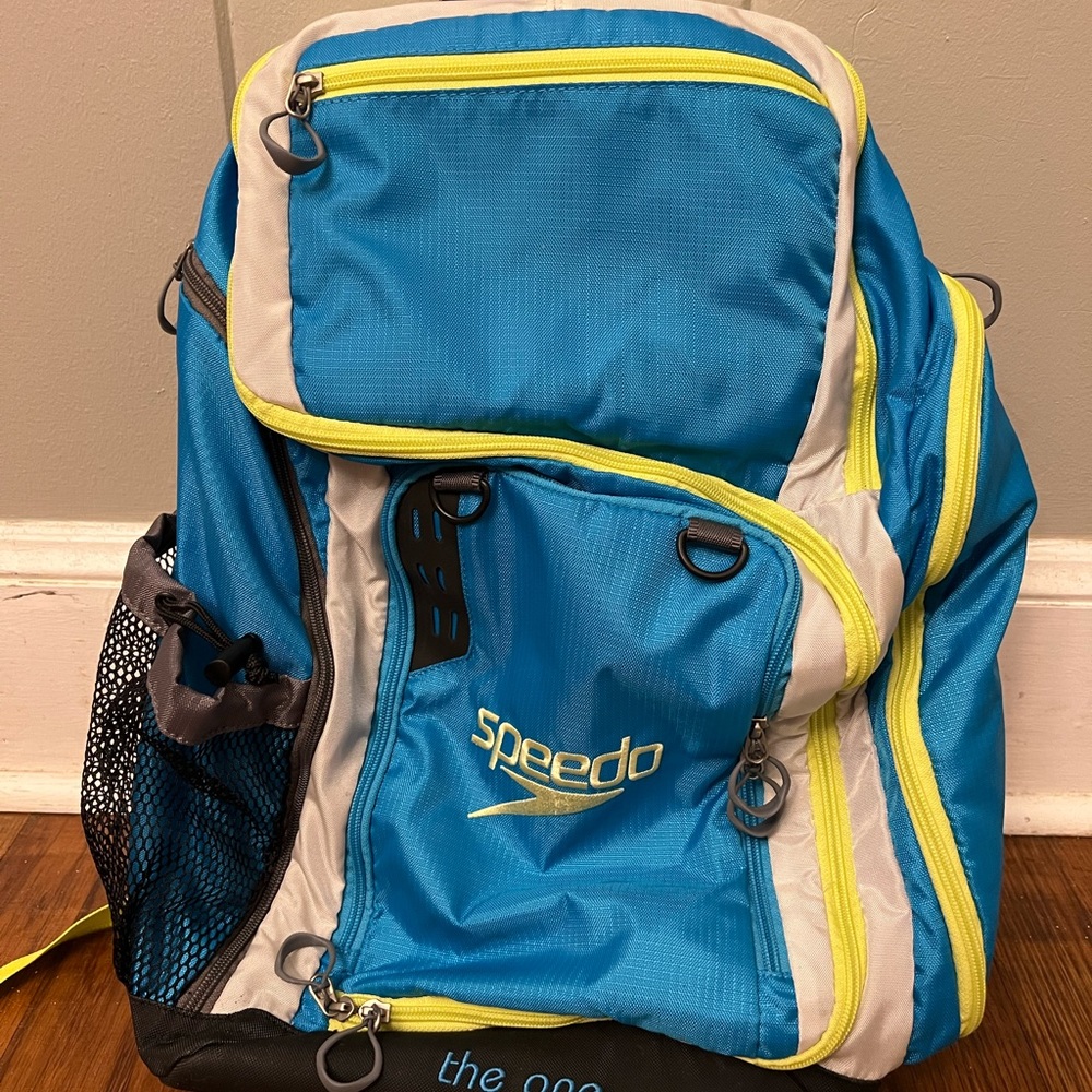 Speedo brand adult sized back pack with extra features